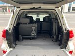 Toyota Land Cruiser-9