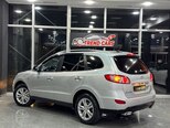 Hyundai Santa Fe-5