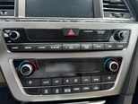 Hyundai Sonata-17
