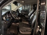 Mercedes V 220-7