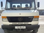 Mercedes Vario-8