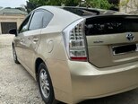 Toyota Prius-8