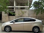 Toyota Prius-11