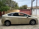 Toyota Prius-7