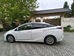 Toyota Prius-5