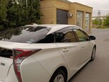 Toyota Prius-12