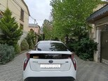 Toyota Prius-8