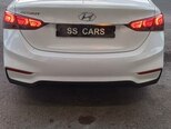 Hyundai Accent-14