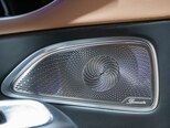 Mercedes E 300 e-23