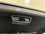 Mercedes V 220-17