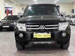 Mitsubishi Pajero-7