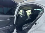 Toyota Camry-14