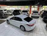 Toyota Camry-12