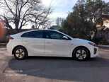 Hyundai IONIQ-7