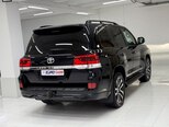 Toyota Land Cruiser-22