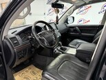 Toyota Land Cruiser-7