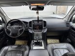 Toyota Land Cruiser-10