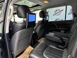Toyota Land Cruiser-9