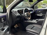 Mercedes GLB 250-11