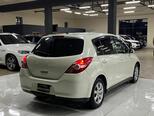 Nissan Tiida-9