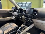 Hyundai Venue-13