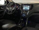 Hyundai Santa Fe-12