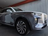 Hongqi E-HS9-2