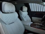 Hongqi E-HS9-18