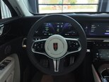 Hongqi E-HS9-22