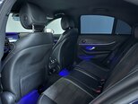 Mercedes E 200-19