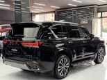 Lexus LX 500d-15