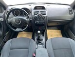 Renault Megane-11