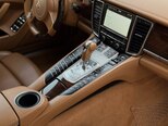 Porsche Panamera Turbo-12