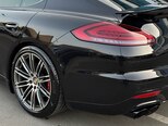 Porsche Panamera Turbo-8