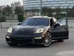 Porsche Panamera GTS-4