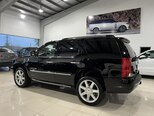 Cadillac Escalade-8