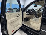 Cadillac Escalade-11