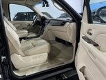 Cadillac Escalade-20