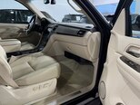 Cadillac Escalade-21