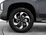 Mitsubishi Pajero Sport-9