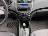 Hyundai Accent-17