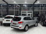 Hyundai Santa Fe-5