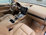 Porsche Cayenne-8