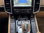 Porsche Cayenne-11