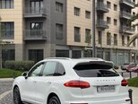 Porsche Cayenne-3