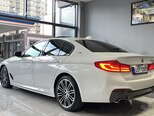 BMW 530e-7