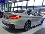 BMW 530e-8