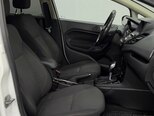 Ford Fiesta-11