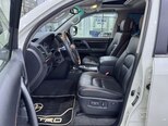 Toyota Land Cruiser-11