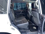 Toyota Land Cruiser-13